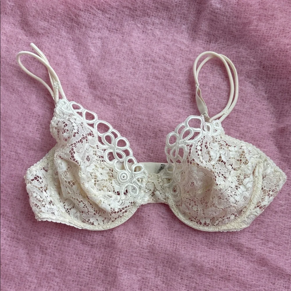 Vintage La Perla lace bra - Picture 2 of 6